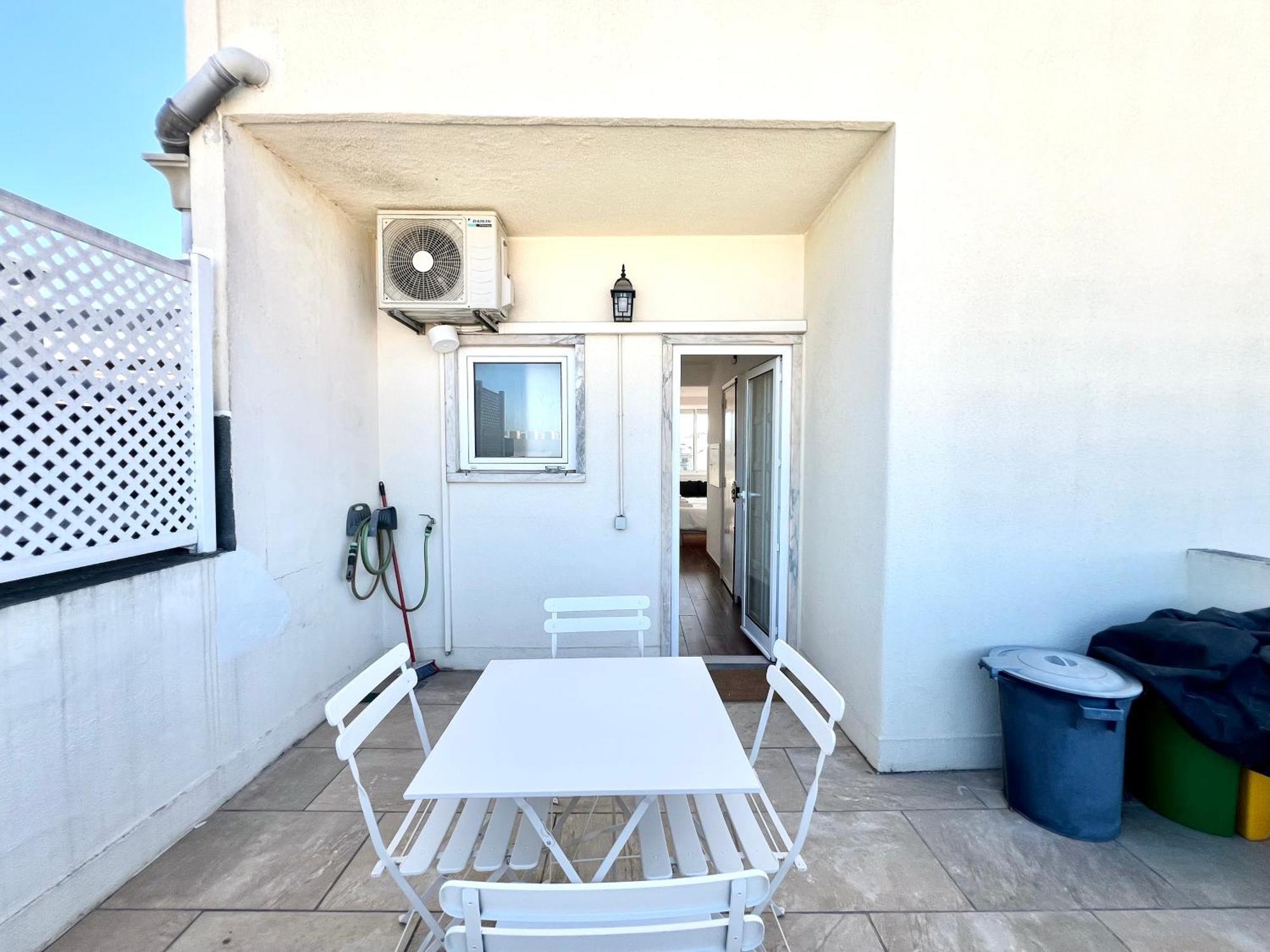 Home Out Saldanha Lisbon Exterior photo